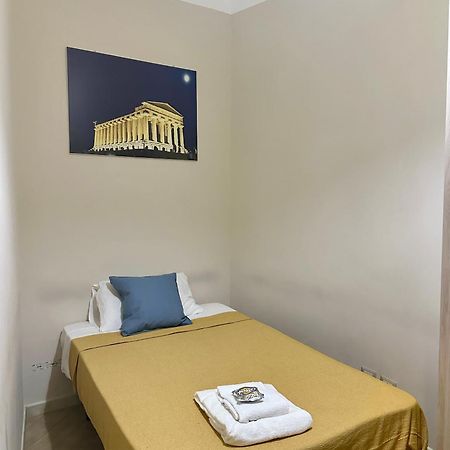 La Casa In Centro Apartment Agrigento Bagian luar foto